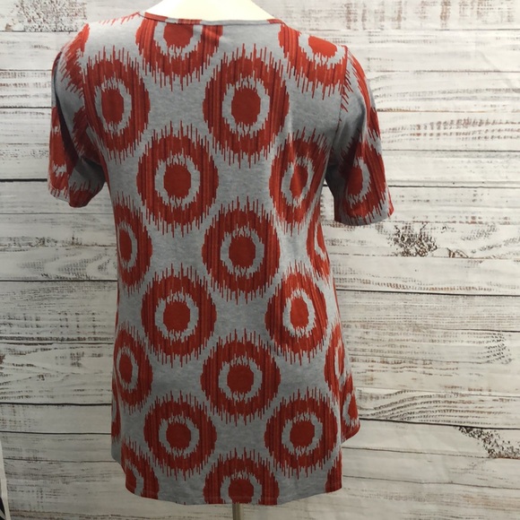 Host Pick!! LulaRoe Plus Size Tunic Top - Picture 3 of 13